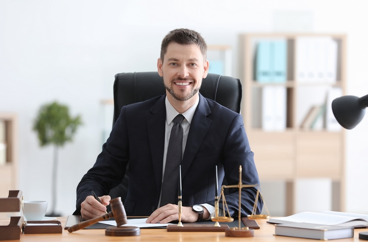 The 6 Professional Duties of a Commercial Lawyer